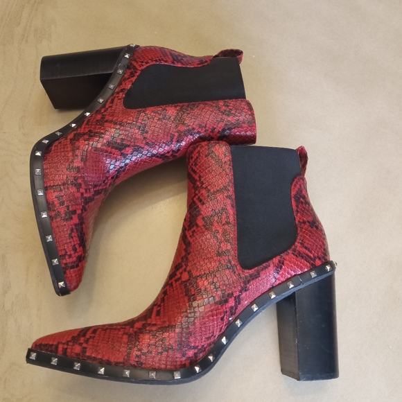 Charles David Dodger Red Snake booties Size 9.5 - Picture 7 of 11